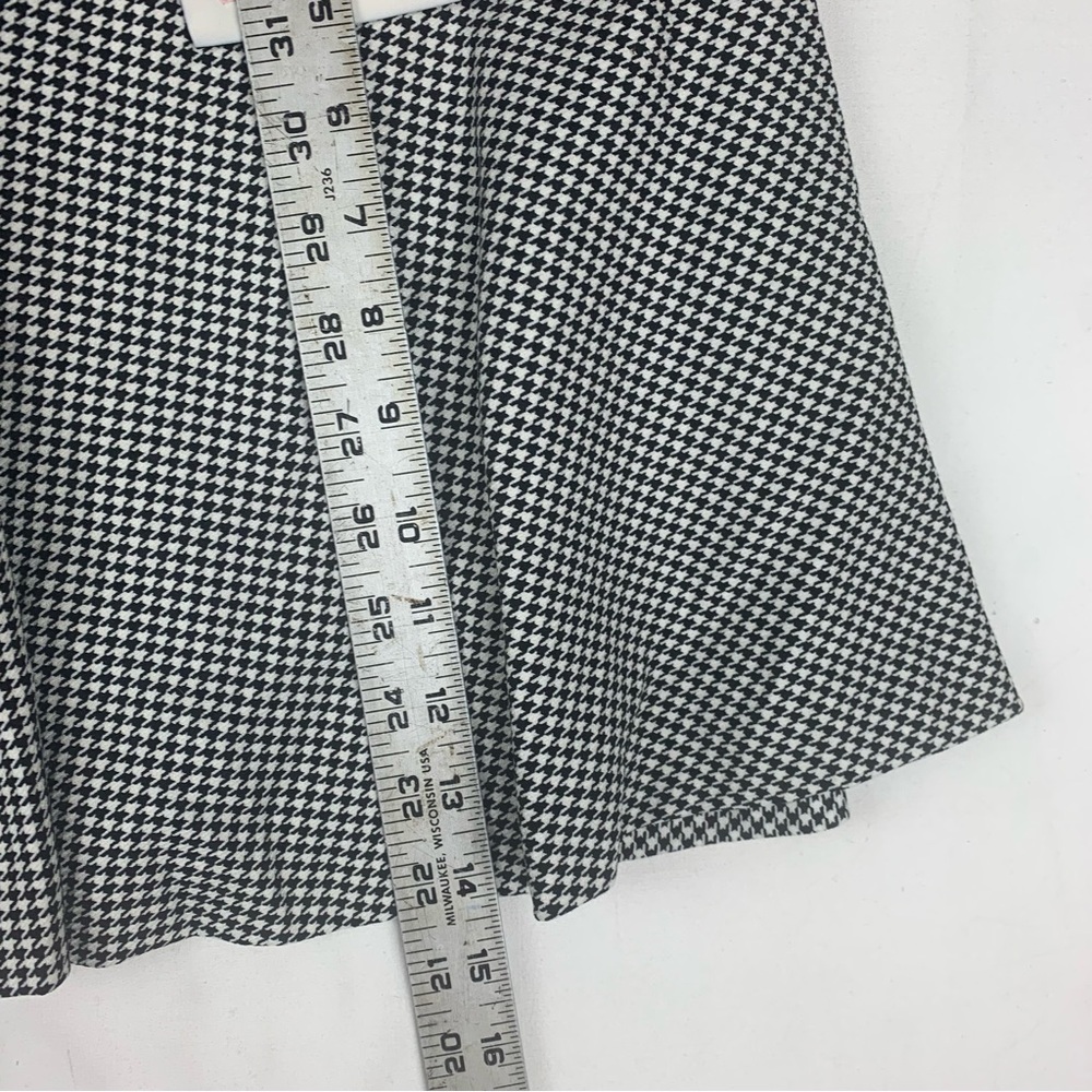 Alice + Olivia Black and White Mini Skirt - Picture 6 of 11